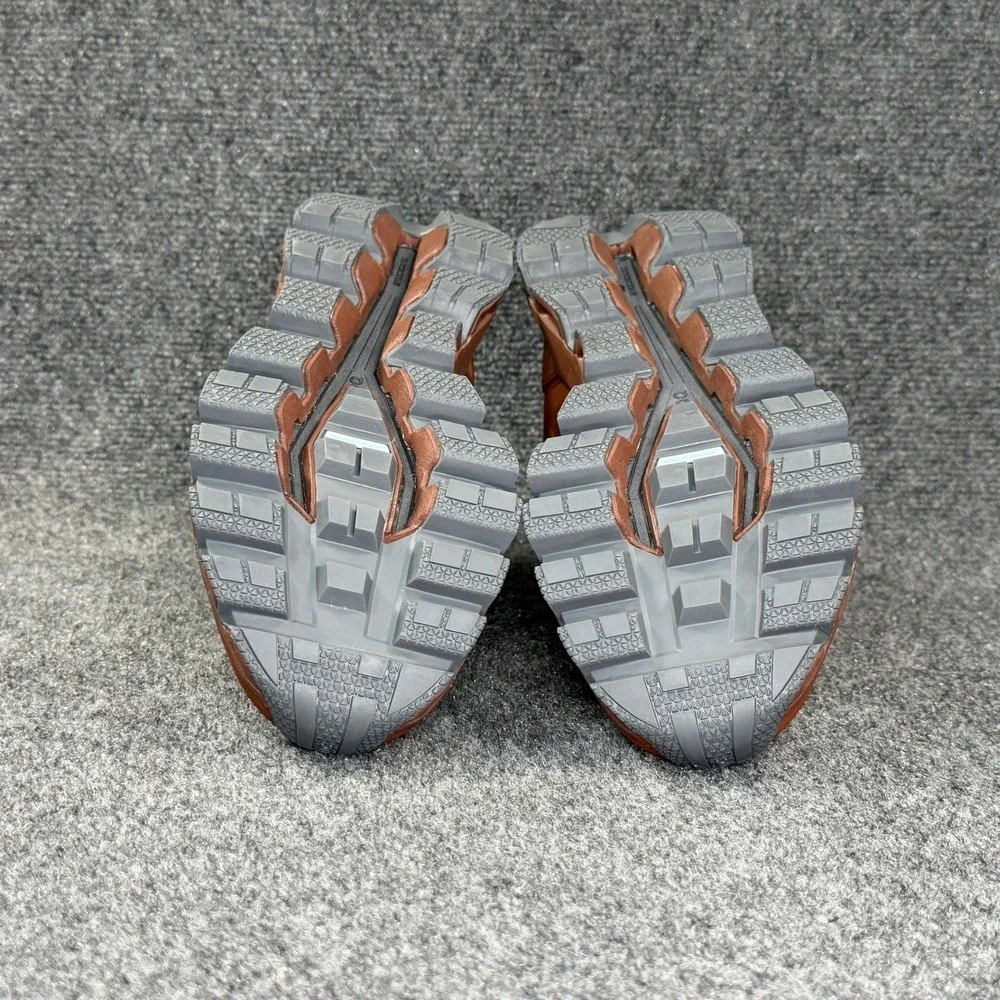 On Running Cloudrock Waterproof‎ Hiking Shoes Women's 9.5 Pecan Athletic Boots